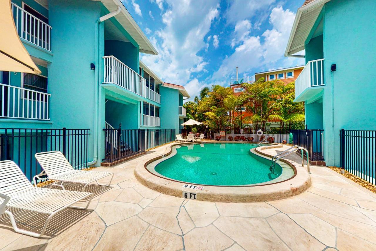 Апартаменты Highland Avenue Heaven Брадентон-Бич Экстерьер фото